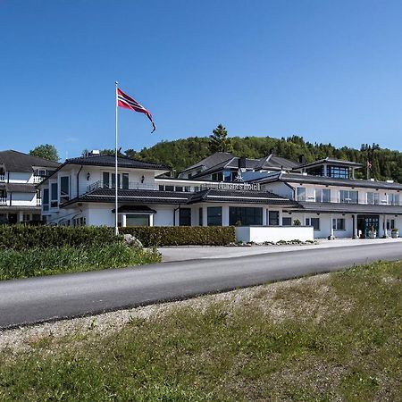 Aursnes Hotell Sykkylven Exterior foto
