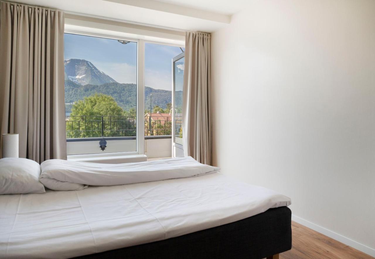 Aursnes Hotell Sykkylven Exterior foto