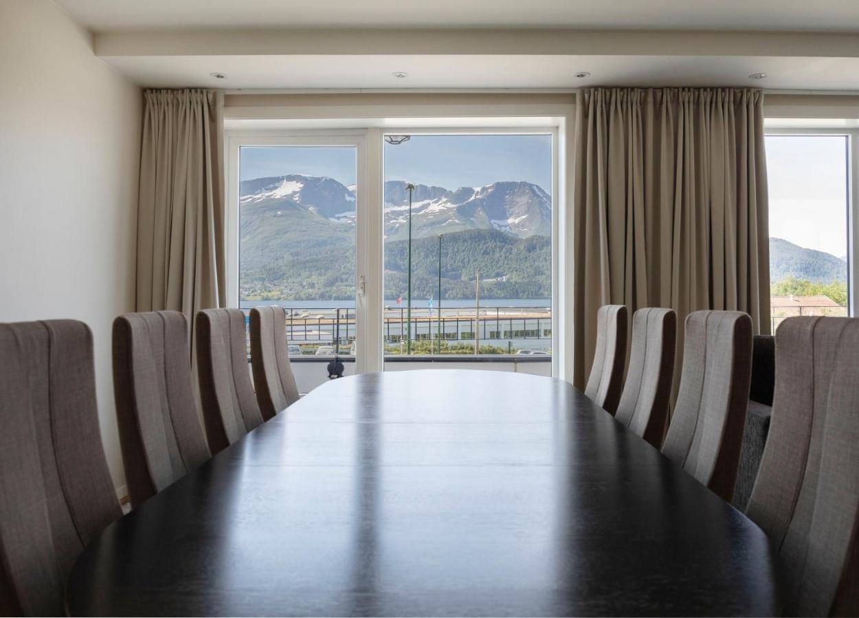 Aursnes Hotell Sykkylven Exterior foto